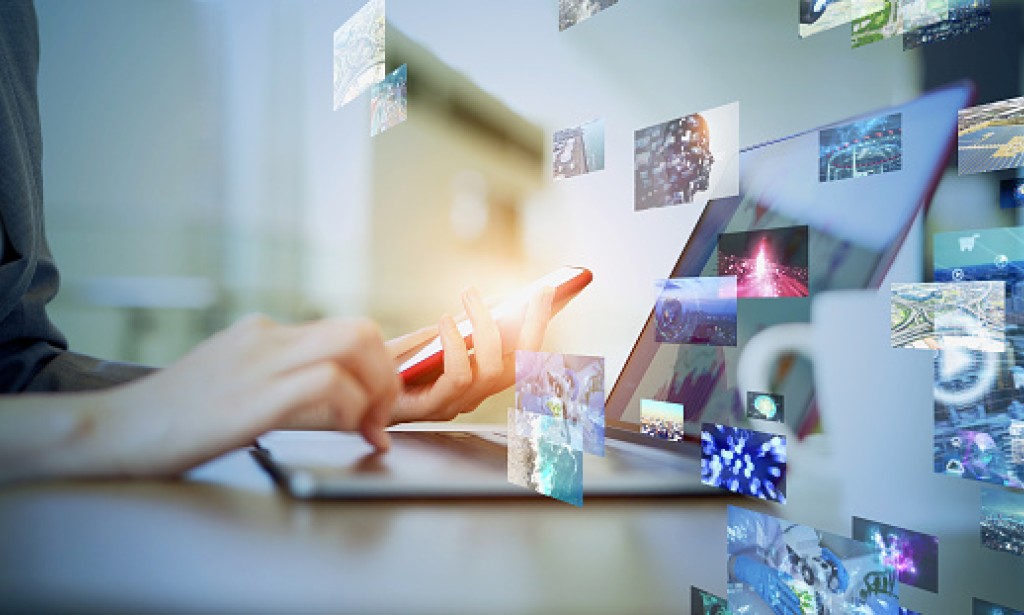 How to make money with free web hosting services?