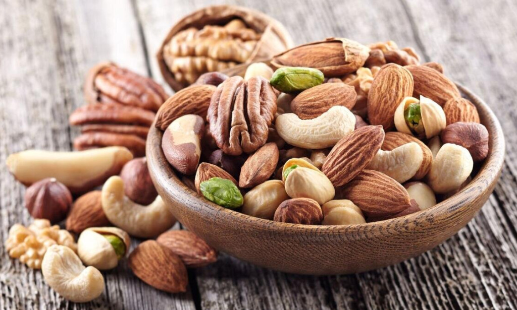 The Advantages of Including Dry Fruits in Your Diet