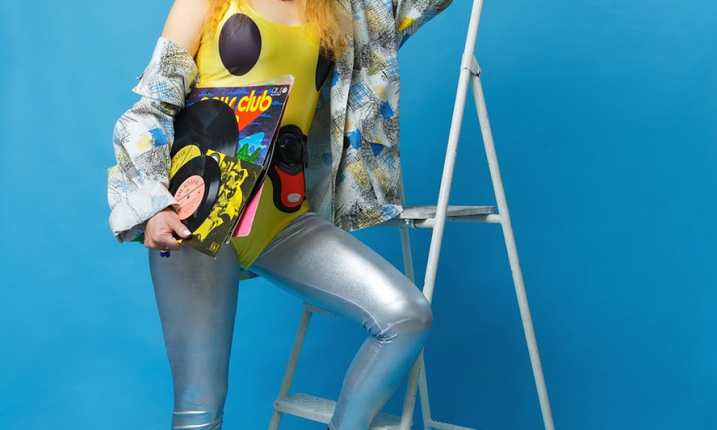 The Strong and Notorious: A Nostalgic Plunge into 80s Design Trends