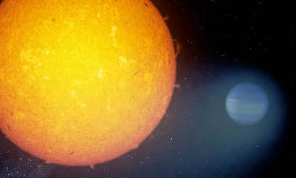 This huge exoplanet's comet-like tail is 350,000 miles long and scientists are thrilled