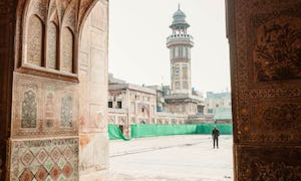 Pakistani Mosaic: Exploring the Rich Tapestry of Tradition, Diversity, and Hospitality"