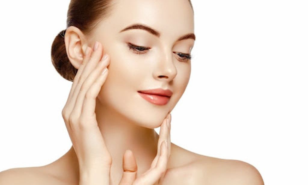 Your Essential Daily Skincare Routine for Healthy, Glowing Skin