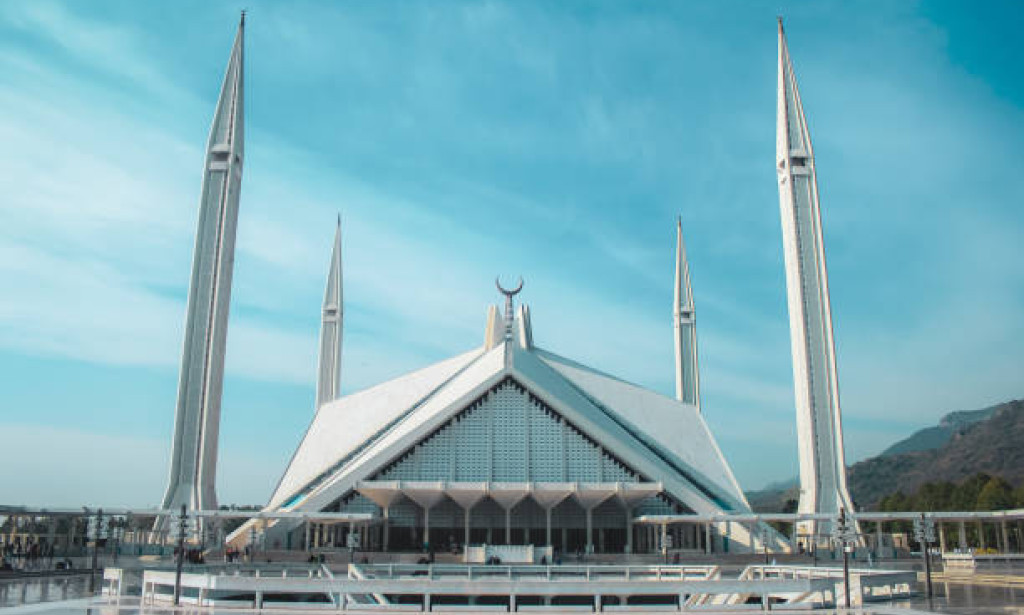 **Exploring Islamabad: Pakistan's Modern Capital**a beautiful place in Pakistan