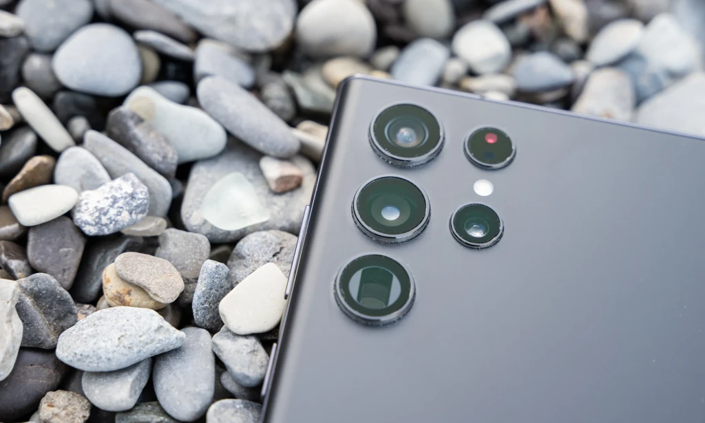 Samsung S22 Ultra: A Comprehensive Review of its Cutting-Edge Technology