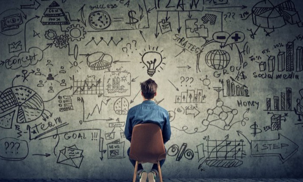 Strategic Thinking for Growth: Leveraging Market Insights and Data-Driven Decisions