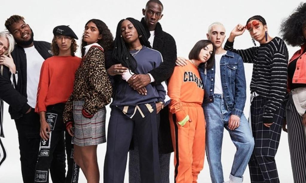 Glow-Up Naturally in 2025: Tips with Organic Ingredients added detox benefits.