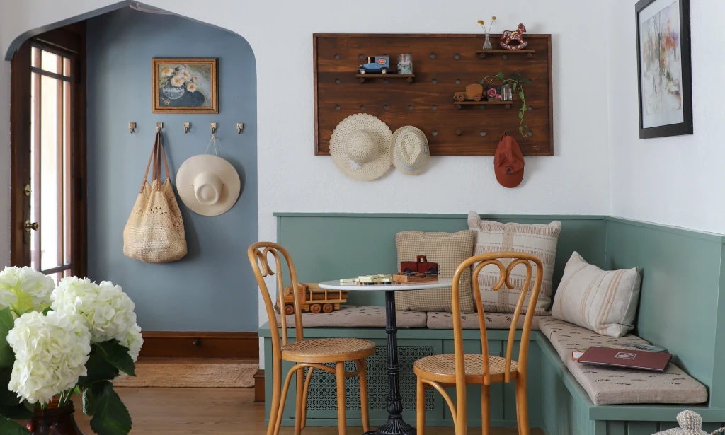 Declutter Your Life: Simple Hacks for an Organized Home