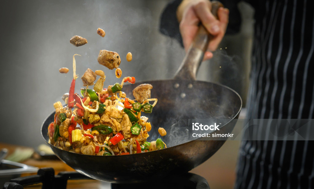 Mastering Food Blogging: Top Cooking Tips to Captivate Readers