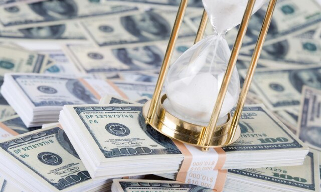 "Smart Investing in 2025: Where to Start With $100"and investing wisely.