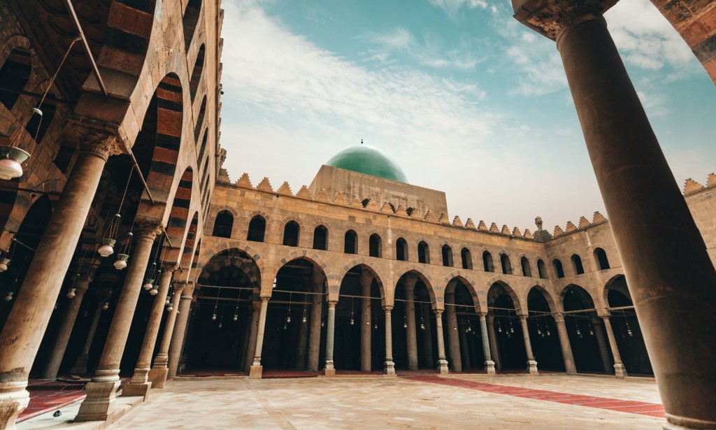 * For what reason is pork prohibited, a Jewish lady who later changed over completely to Islam asked Ruler Saladin Ayyubi?*