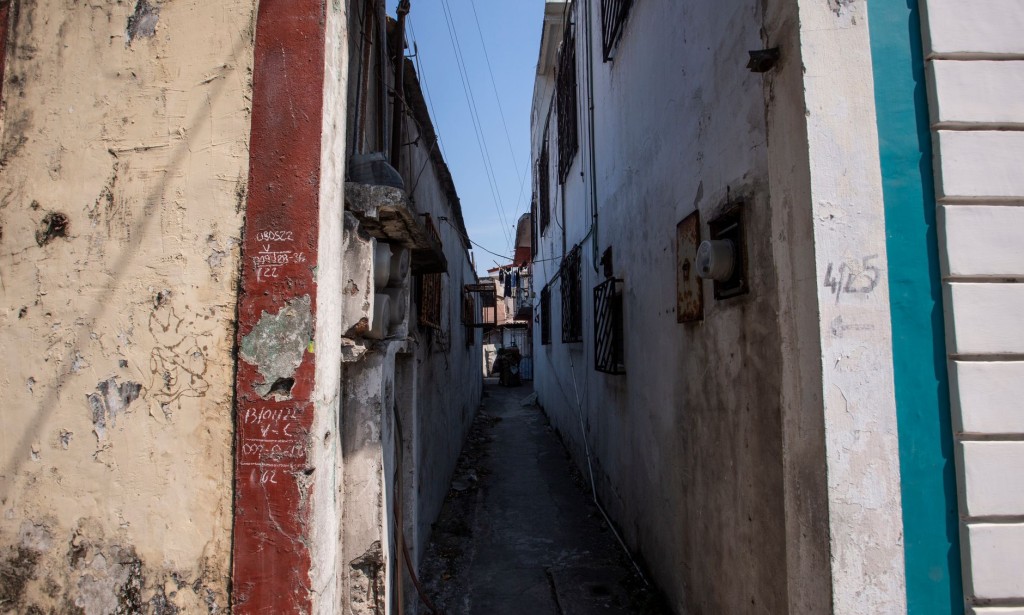 The Fierce Encounter: A Real Action Story from the Lyari Gang War   Lyari, one of the oldest and most dangerous neighborhoods in Karachi, Pakistan, has long been infamous for its gang wars.