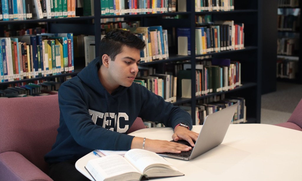 Online Classes Explore Top Online Classes for Skill Growth and Learning