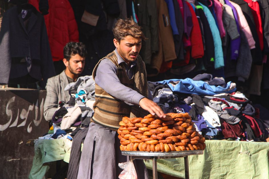 What Can 100 Dollars Buy in Pakistan?