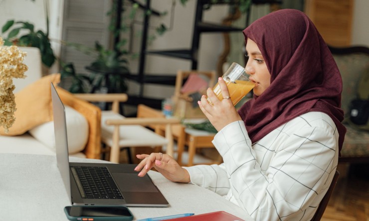 4 best Business Ideas that could be done from home | Housewives Especial