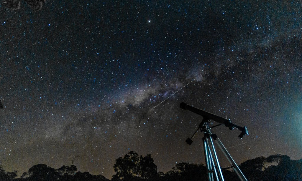 Cosmic Mysteries: Exploring the Intersection of Astrology and the Paranormal