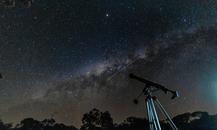 Cosmic Mysteries: Exploring the Intersection of Astrology and the Paranormal