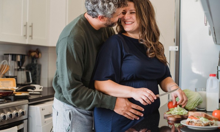 Best 5 Food Recipes for Pregnant Women in Pakistan, These recipes are not only nutritious but also easy to prepare, making them ideal for a healthy pregnancy diet in Pakistan