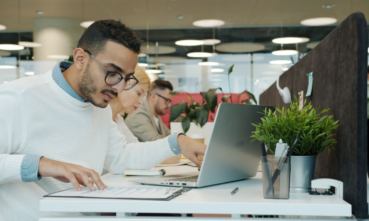 15 LinkedIn Profile Tips to Get Noticed by Recruiters in 2026