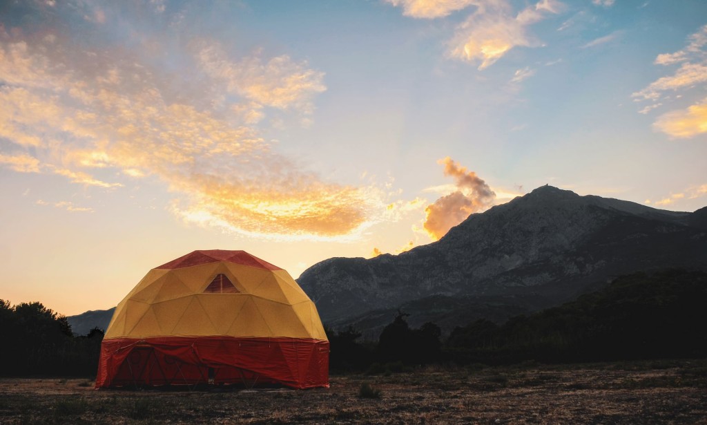 Camping vs. Glamping: Which One Suits Your Travel Style Best?