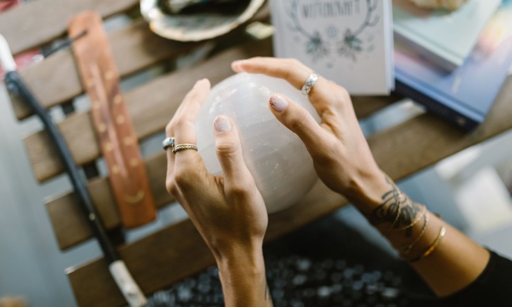 Beyond the Veil: Unveiling the Mysteries of Crystal Gazing and the Paranormal