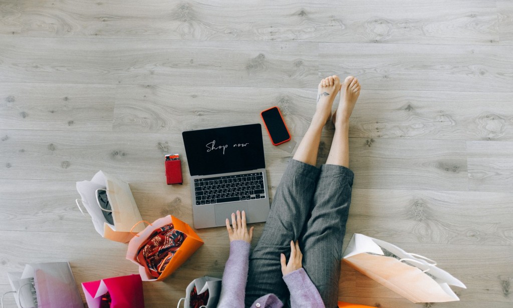 The Evolution of E-Commerce: From Early Days to Modern Trends