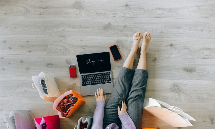 The Evolution of E-Commerce: From Early Days to Modern Trends