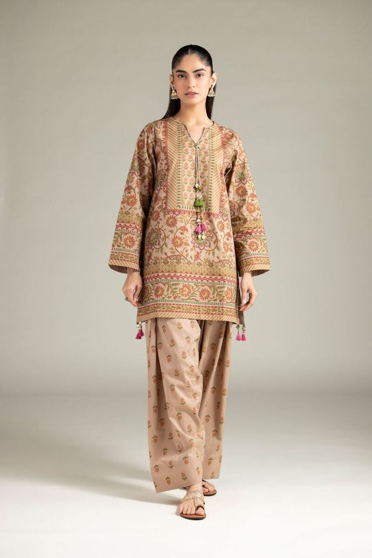 Khaadi Kurta – Elegant Pakistani Ethnic Wear