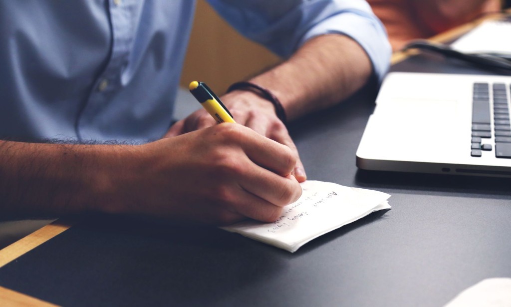 Article Writing: Unlocking the Path to Earn Money