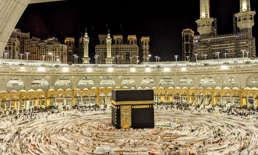 The Sanctity and Splendor of the Kaaba: A Journey into the Heart of Islam