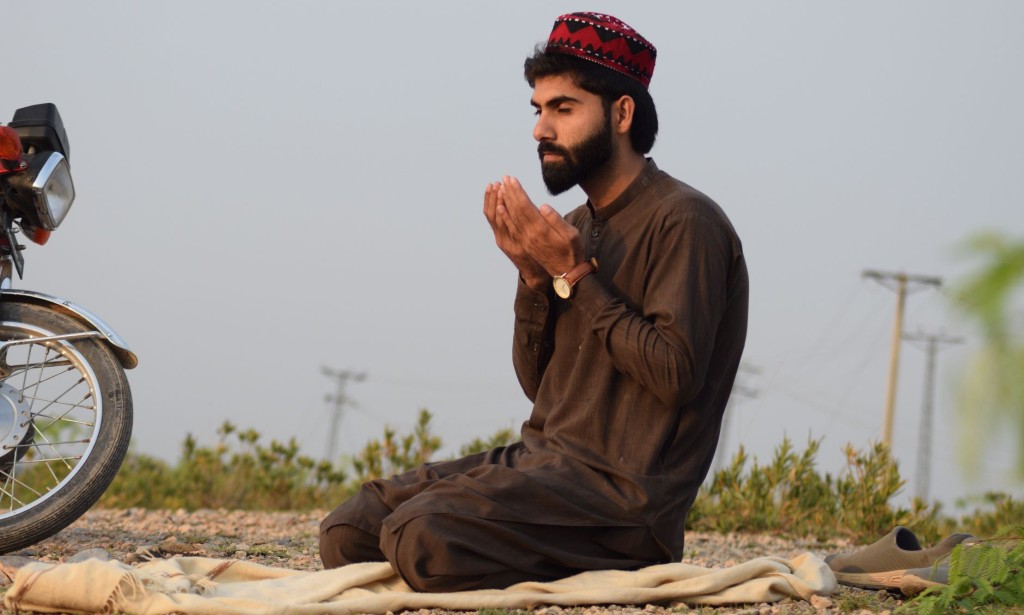 *Compensation for Intentionally Missing the Obligatory Fast*    Mujib: Abu Hafs Maulana Muhammad Irfan Attari Madani