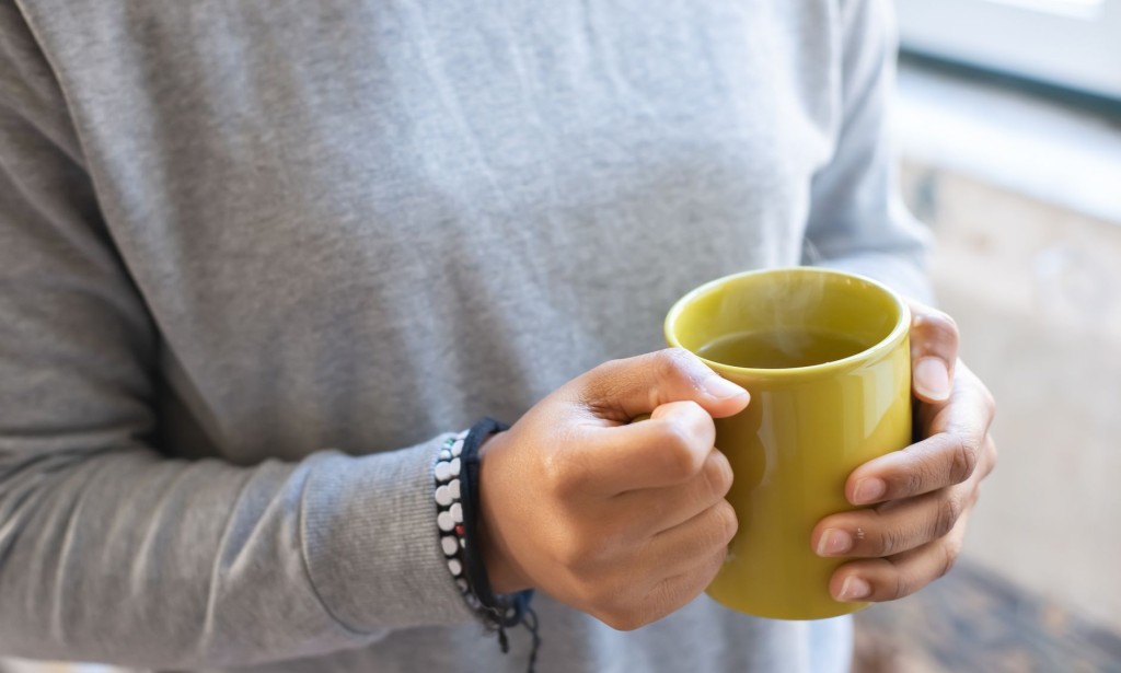 Warm Water Every Morning: Doctors Warn of Hidden Risks