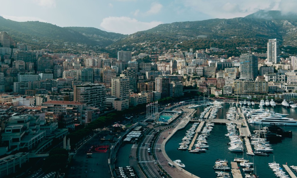 World Rich People 2026: Top Billionaires, Wealth Trends & Insights