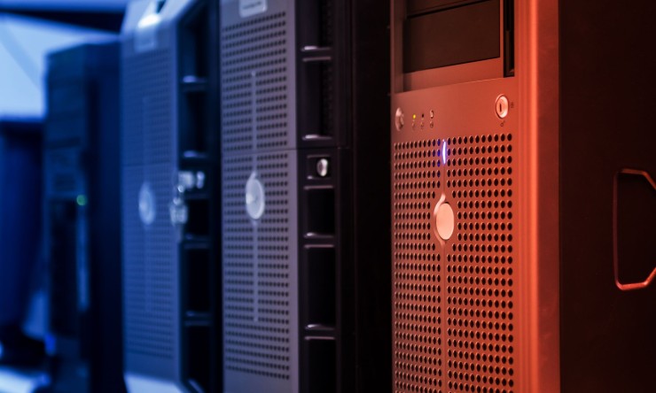 Multiple hosting domain, how much resources you need for hosting?