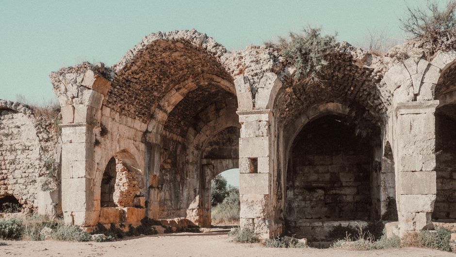Explore the historic Evdir Han arches, a magnificent old ruin in Turkey.