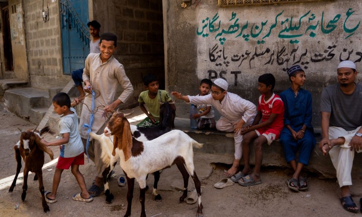 The Second Day of Eid in Karachi: A Celebration of Togetherness and Festivity Eid is one of the most joyous and celebrated occasions in Pakistan, marking the end of the holy month of Ramadan
