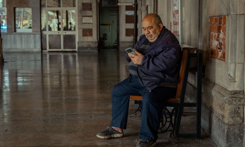 The Weight of Silence: A Story of Waiting, Hope, and the Love That Never Fades