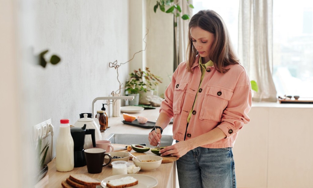 How Maintaining a Healthy Daily Lifestyle Through Balanced Diet, Regular Exercise, Proper Sleep