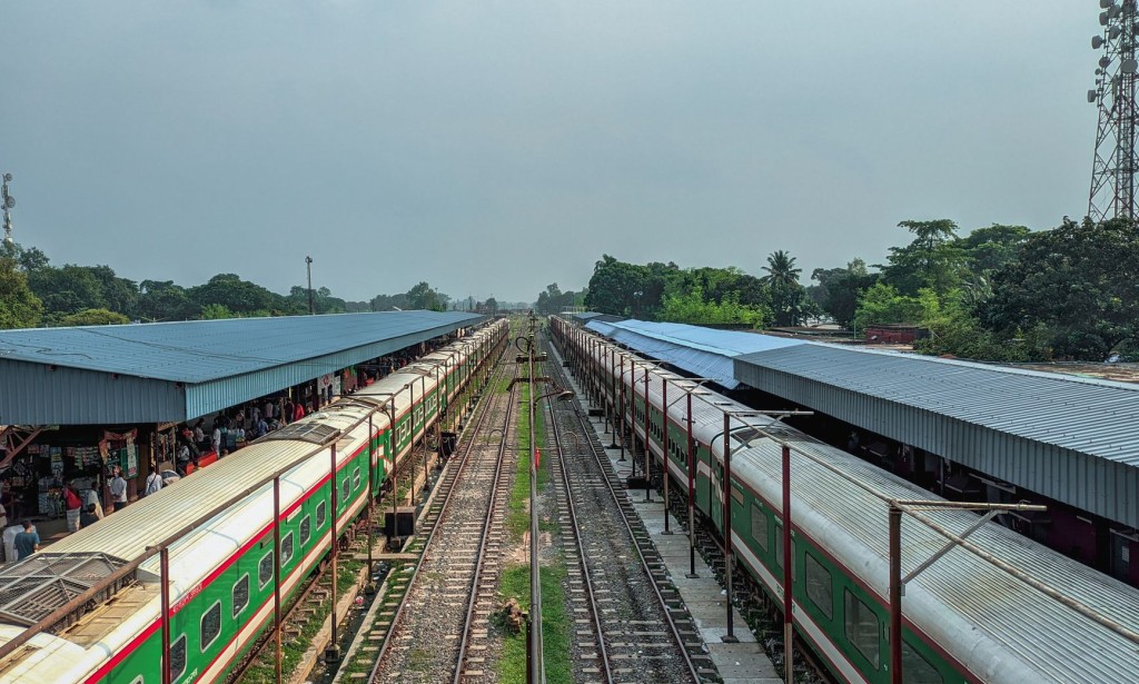 Chai, Cockroaches, and Delays: My Ride on Pakistan Railways how things will be better