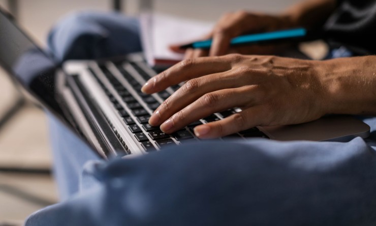 Writing Articles and Earning Money in Pakistan: A Lucrative Opportunity on Article.pk