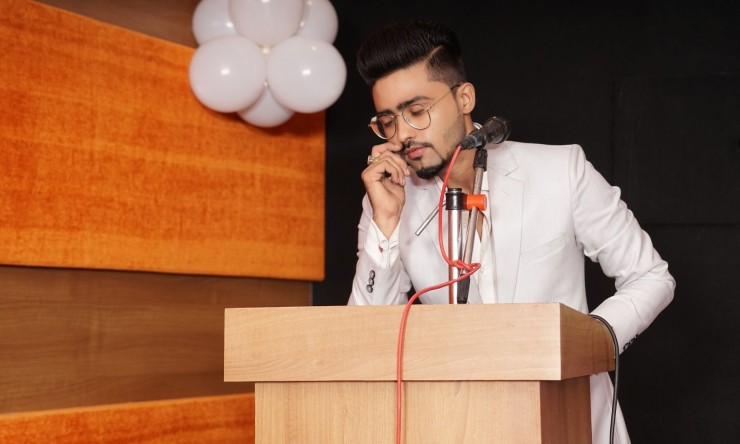 What are the skills to become a motivational speaker? Here is all