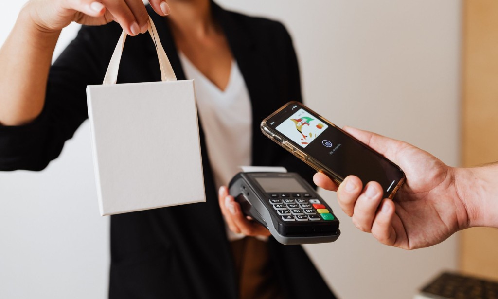 *Digital currency  Around 70 to 80 percent of the world has gone to digital currency, that is