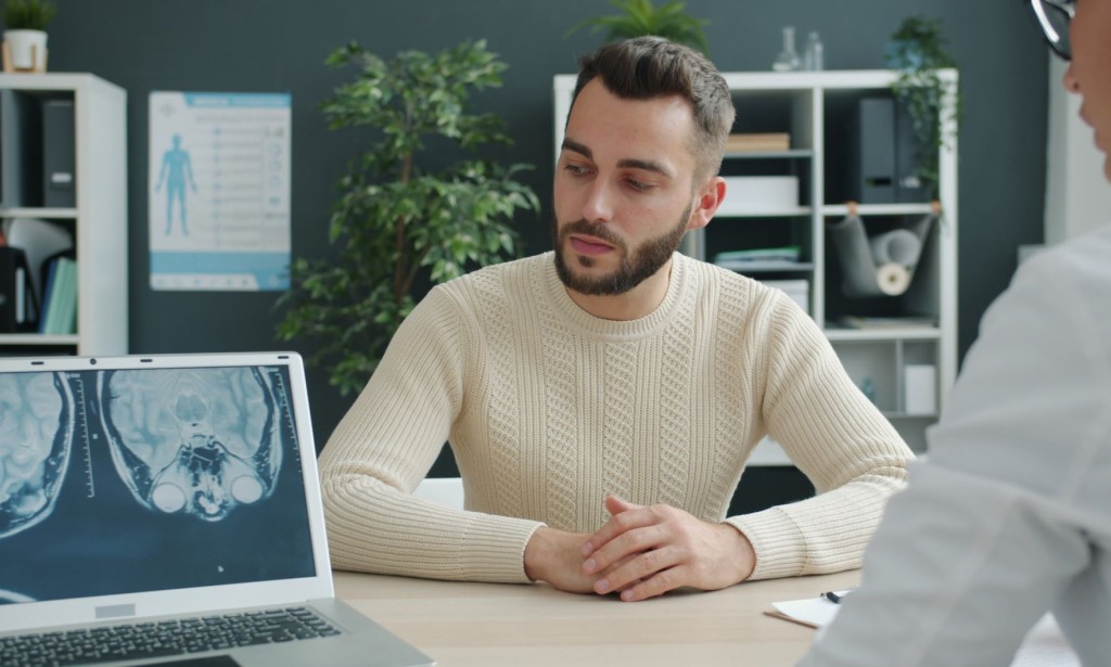 What are brain tumors? Some early signs and symptoms