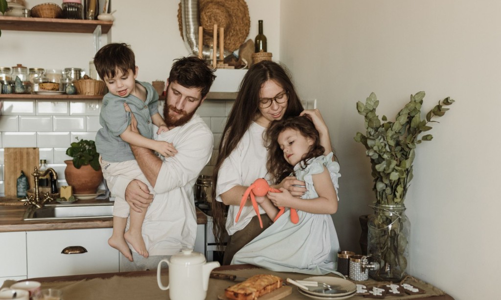 Love, Diapers & Dates: Balancing Parenting & Romance learns how to multitask.
