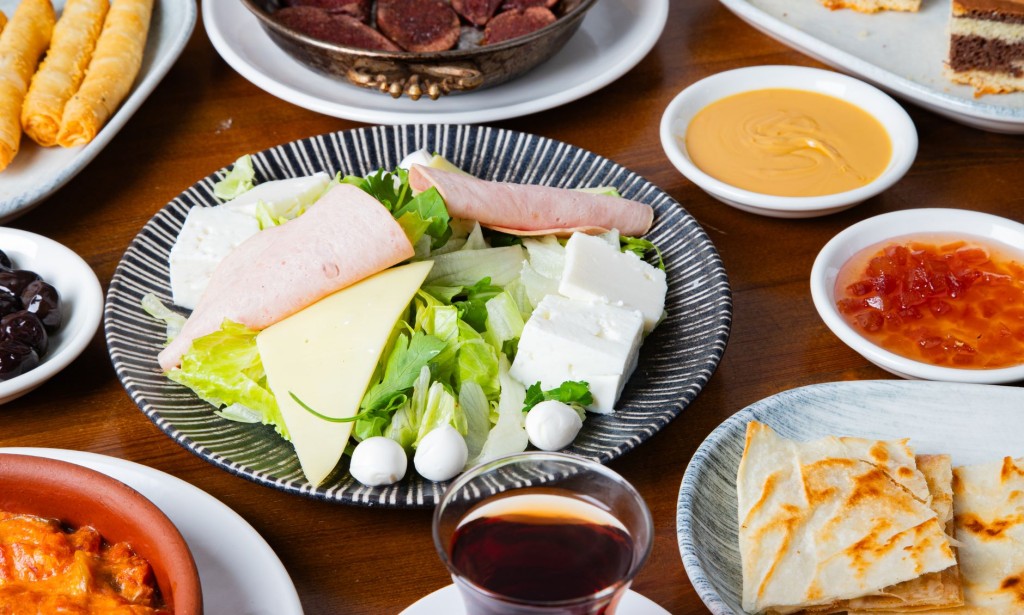 Savoring Delights: Exploring international food and liquids