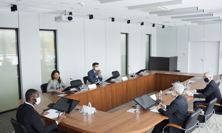 Enhancing Business Efficiency: Navigating Through Consulting Services