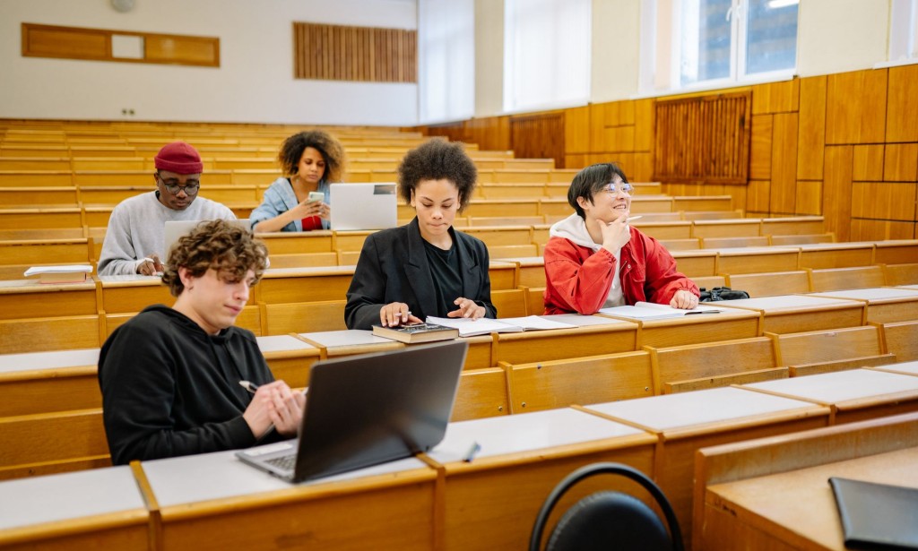 Unlocking the Potential: Innovative Teaching Methods in the Digital Age