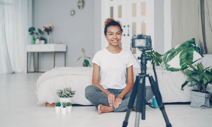 Ruling YouTube Accomplishment: A Comprehensive Manual for Crane Your Channel and Lift Benefit