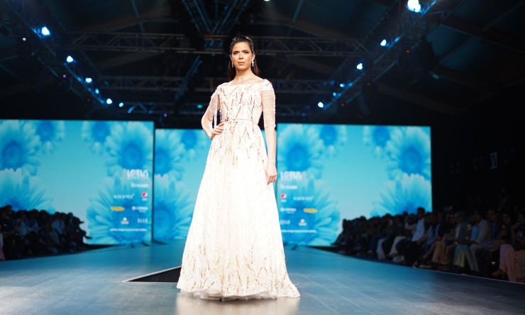 Revolutionizing the Fashion Landscape: Unveiling Trends, Innovations, and Style Evolution