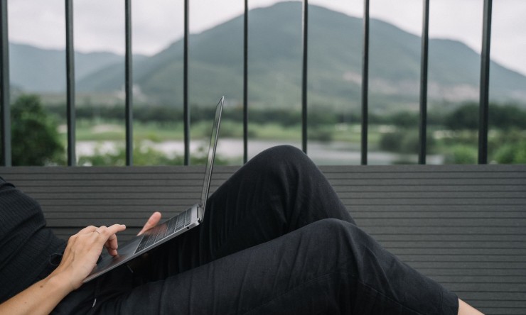 Wanderlust Workspace: Embracing the Digital Nomad Lifestyle